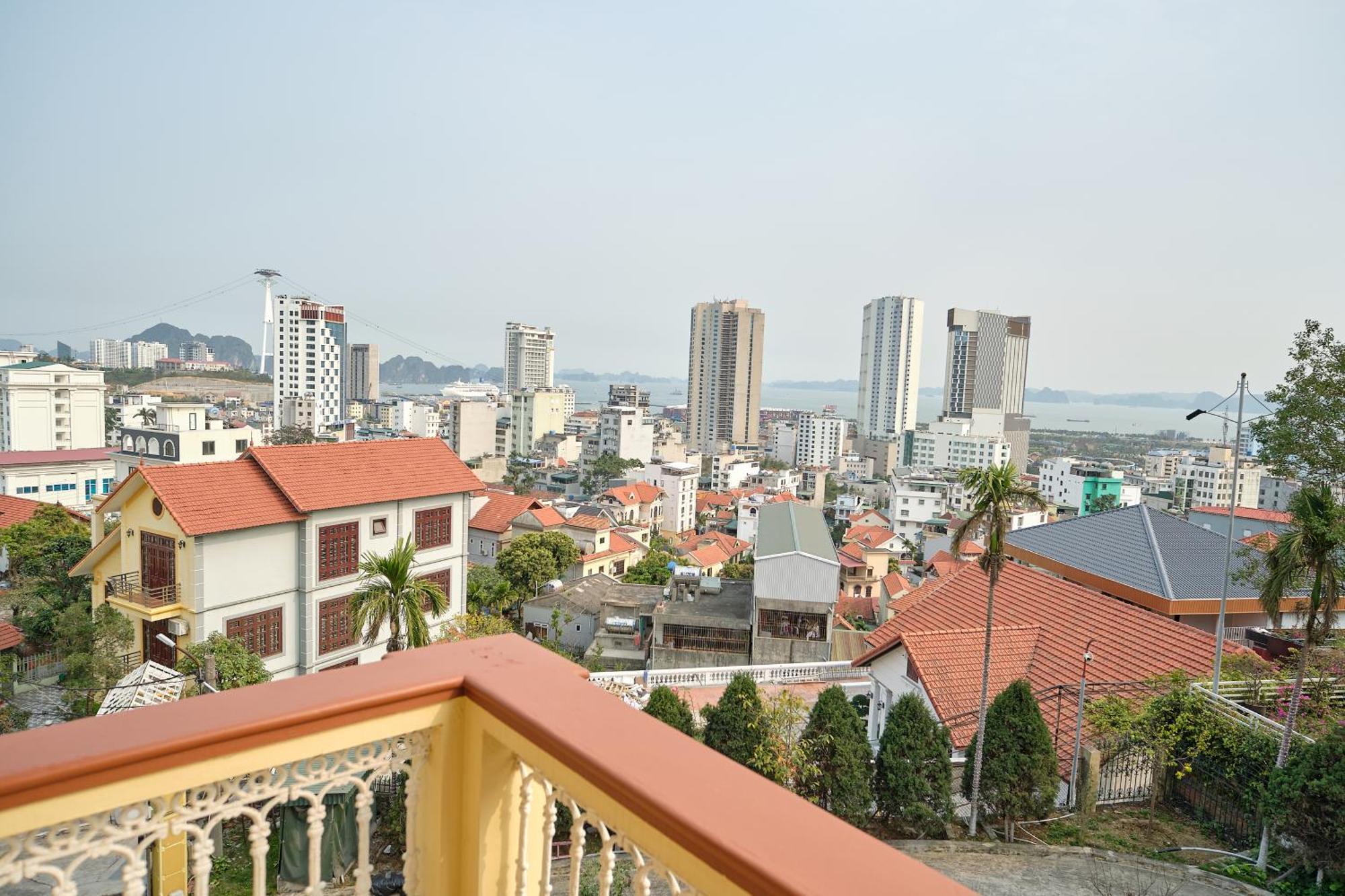 Kim'S Family Hotel ฮาลอง ภายนอก รูปภาพ